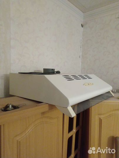 Кухонная вытяжка