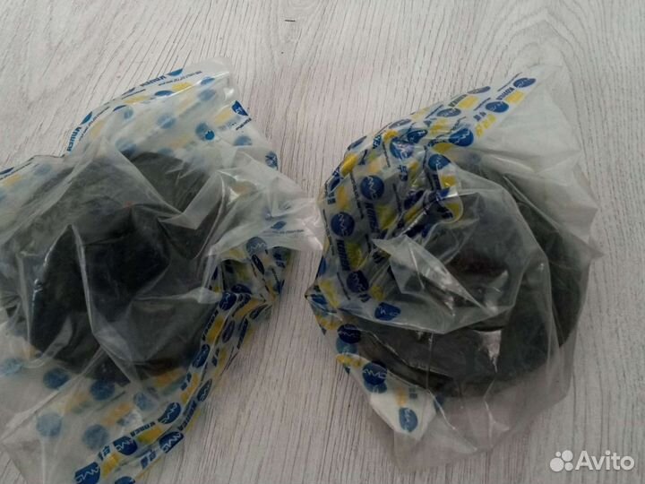 Прокладка задней пружины верхняя