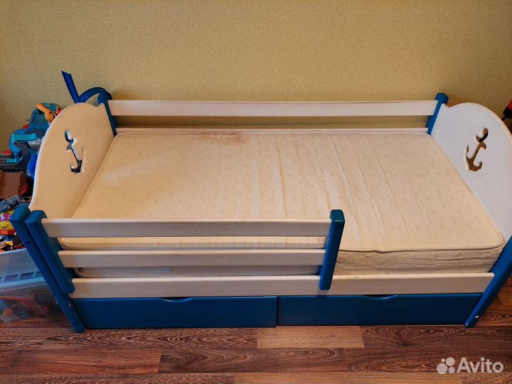 Детская кровать от 3 лет с бортиками