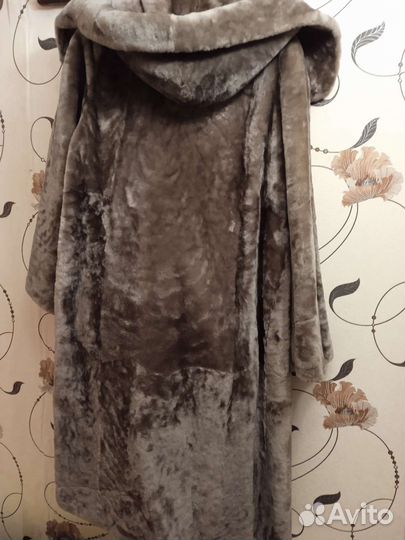 Шуба мутоновая с капюшоном 50 52