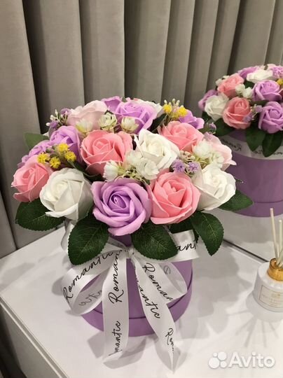 Неувядающий букет из мыльных роз