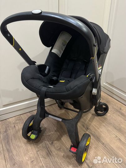 Коляска-автолюлька Doona с базой Isofix