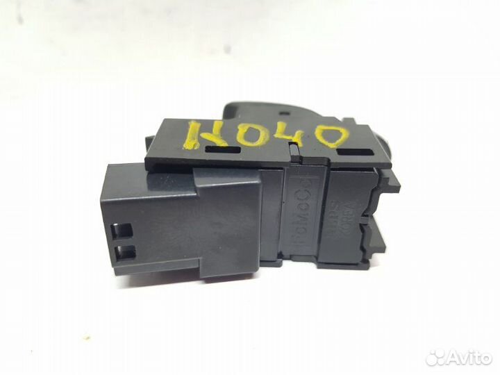 Кнопка стеклоподъемника задняя правая Land Rover