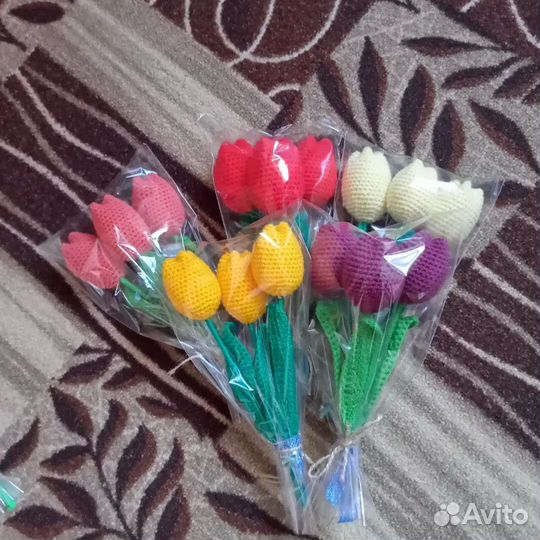 Вязанные тюльпаны букет из 3 шт