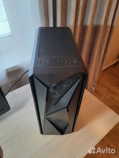 Игровой компьютер Intel Xeon 10 ядер 20 потоков