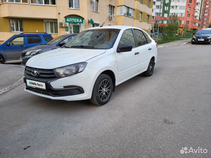LADA Granta 1.6 МТ, 2018, битый, 91 000 км