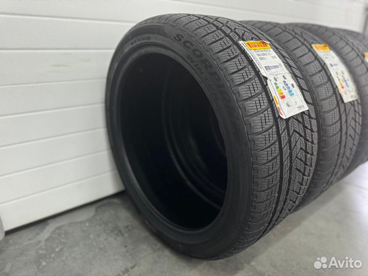 Pirelli Scorpion Winter 265/40 R22 106W