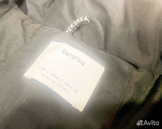 Пуховик женский bershka