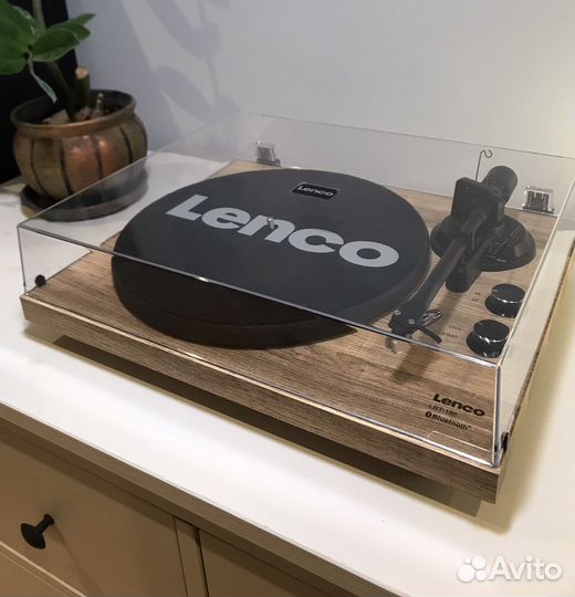 Lenco LBT-188P Wood виниловый проигрыватель