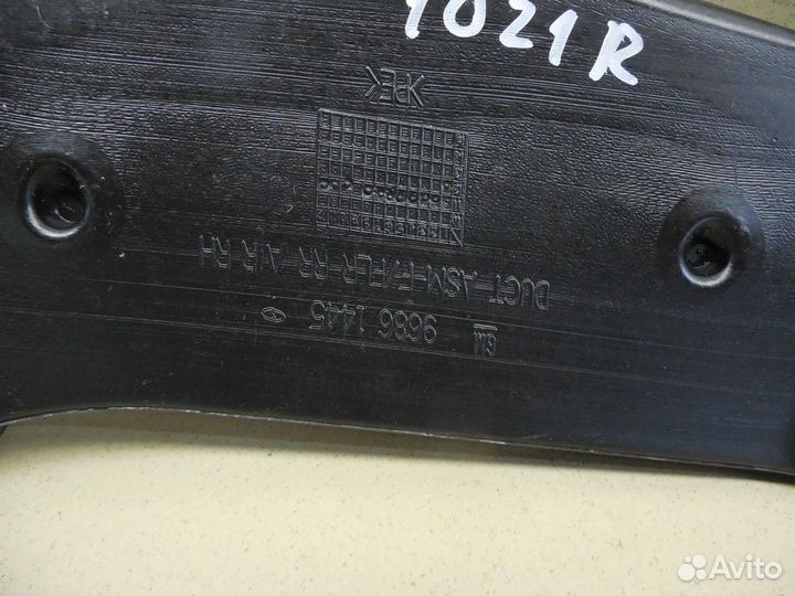 Воздуховод Aveo (T300) 2011