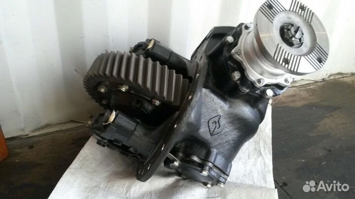 Передний редуктор Урал 13 отверстий, 49 зубьев