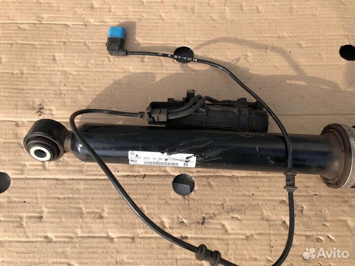 Пневмостойка задняя правая Mercedes-Benz S-Класс