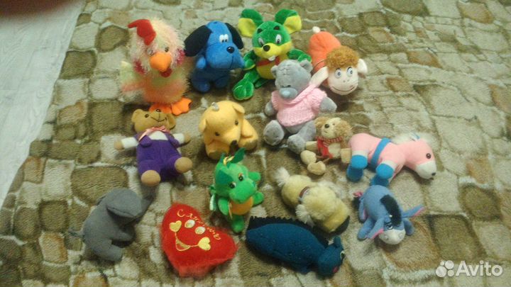 Мягкие игрушки большие и маленькие