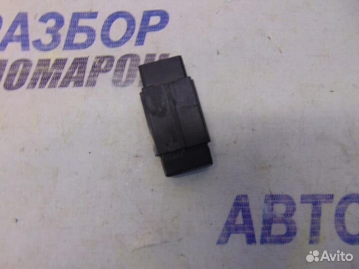 Кнопка аварийной сигнализации для Toyota Carina E