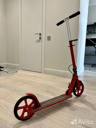 Самокат Ferrari
