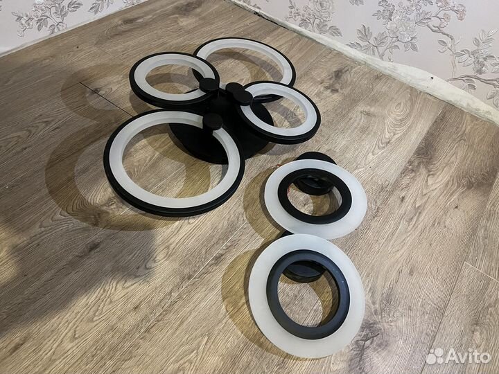 Люстра и 2 бра