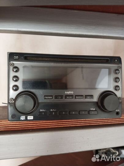 Магнитола sanyo