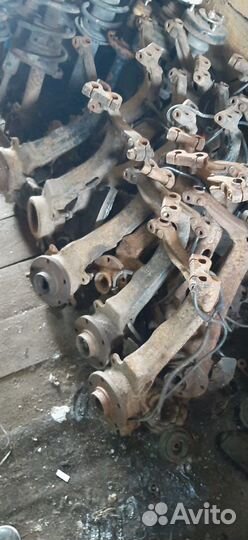 Кулак поворотный правый левый Ауди А6 С5 А4 В5