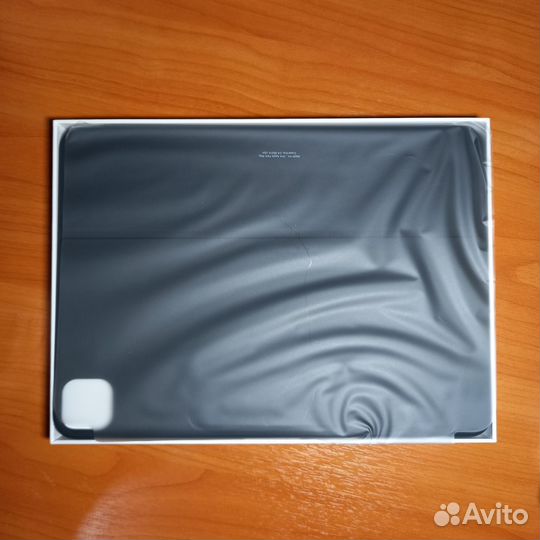 Чехол-клавиатура Apple Smart Keyboard Folio 11