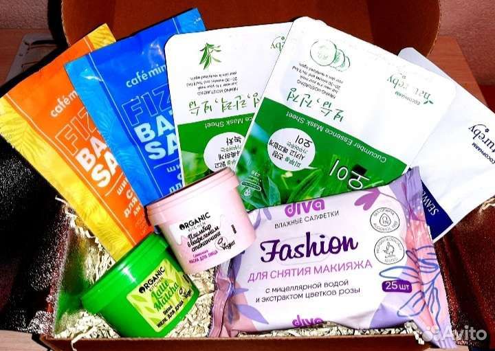 Набор косметики. Подарочный набор. Подарочный бокс