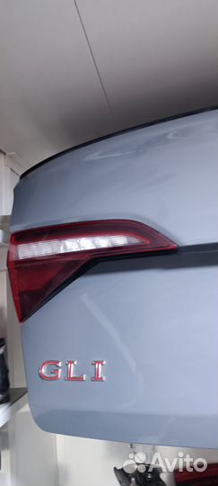 Крышка багажника jetta GLI 2022