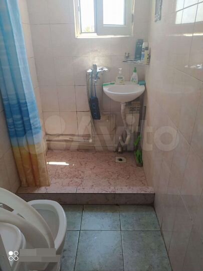 Комната 12 м² в 5-к., 2/2 эт.