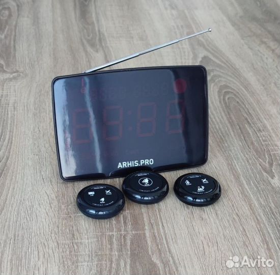 Влагозащищенная кнопка вызова официанта и табло