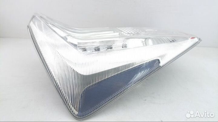 Стоп левый Toyota Prius ZVW30