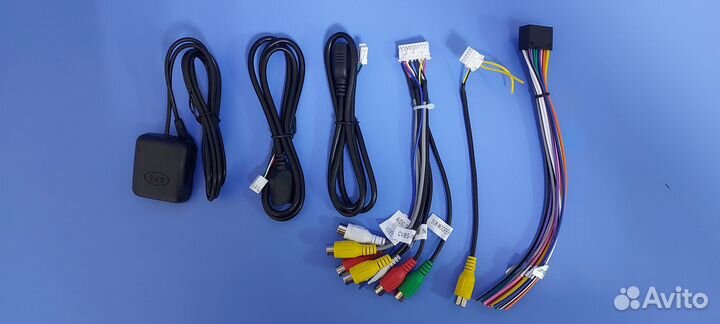 Магнитола Toyota Prius Alpha 11-14