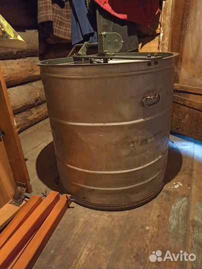 Пчелы (ульи, медогонка, рамки и тд.)