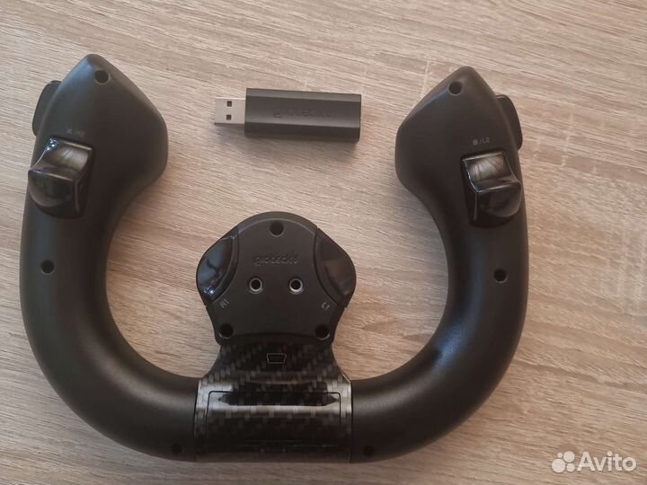 Игровой руль(джойстик)