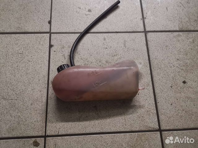 Расширительный бачок Kawasaki ZZR 400 1