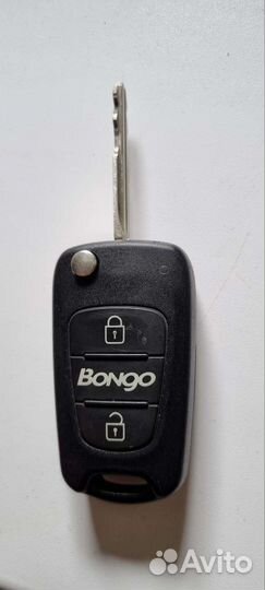 Оригинальный ключ Kia Bongo III (с чипом)