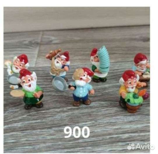 Игрушки из киндер сюрпризов