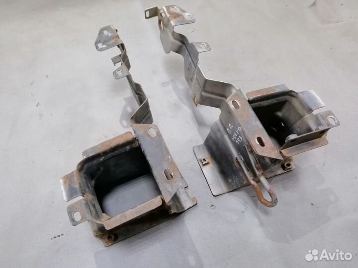 Кронштейн усилит.передн.бампера Volvo 343 1984-91