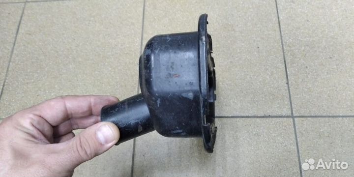 Крышка клапанная Форд Фиеста мк3 1.1