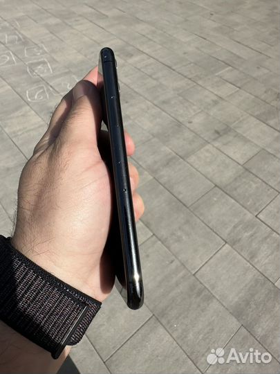 iPhone 11 Pro, 64 ГБ
