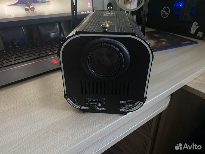 Световой прибор/колорченджер Mojo Color MOC-ELC