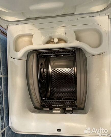 Вертикальная стиральная машина Electrolux