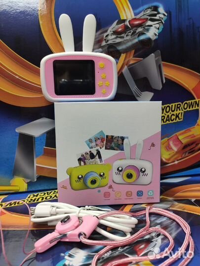 Детская камера розовая с белым силиконовым чехлом