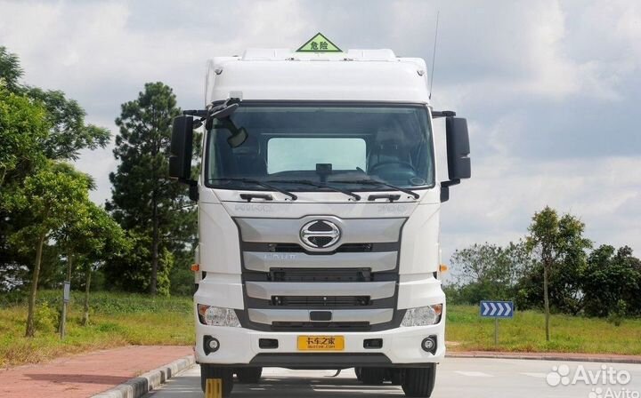 Hino 700, 2023