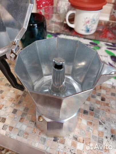 Гейзерная кофеварка