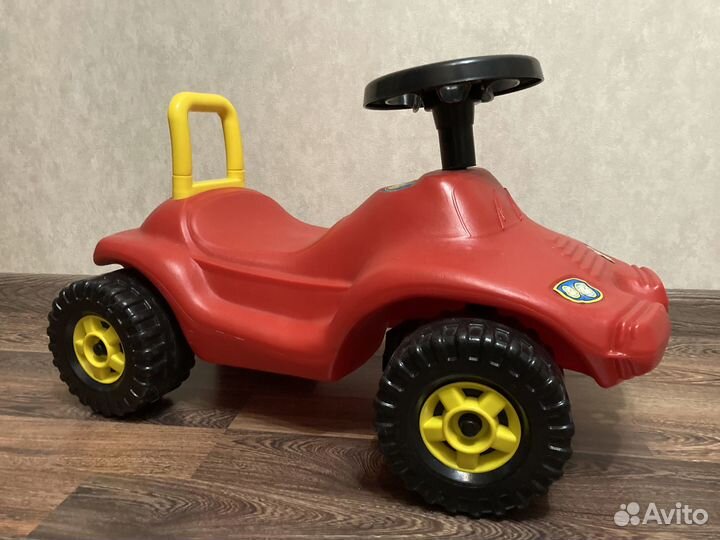 Автомобиль-каталка 