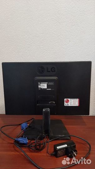 Монитор LG flatron E1942c-bna, 18.5