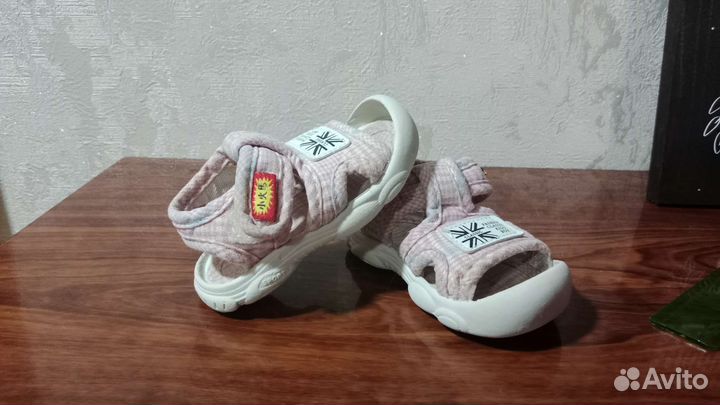 Сандалии для девочки