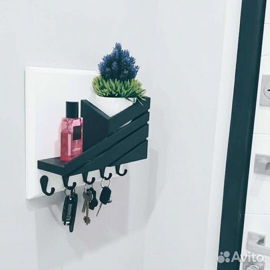 Ключница чёрно-белая