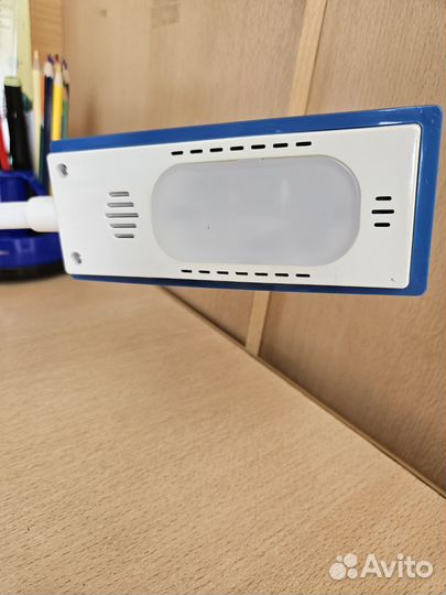 Настольный светодиодный светильник Supra