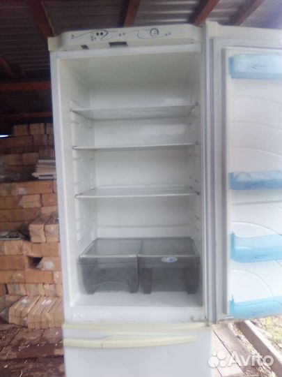 Холодильник Позис