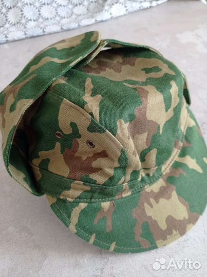 Кепка, куртка военн. камуфлированные