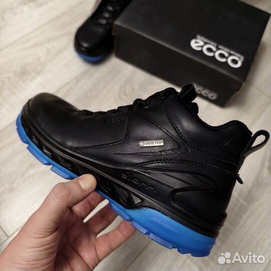 Ботиботинки Ecco Gore-tex